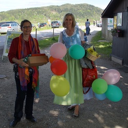 Freude über ein gelungenes Fest                              